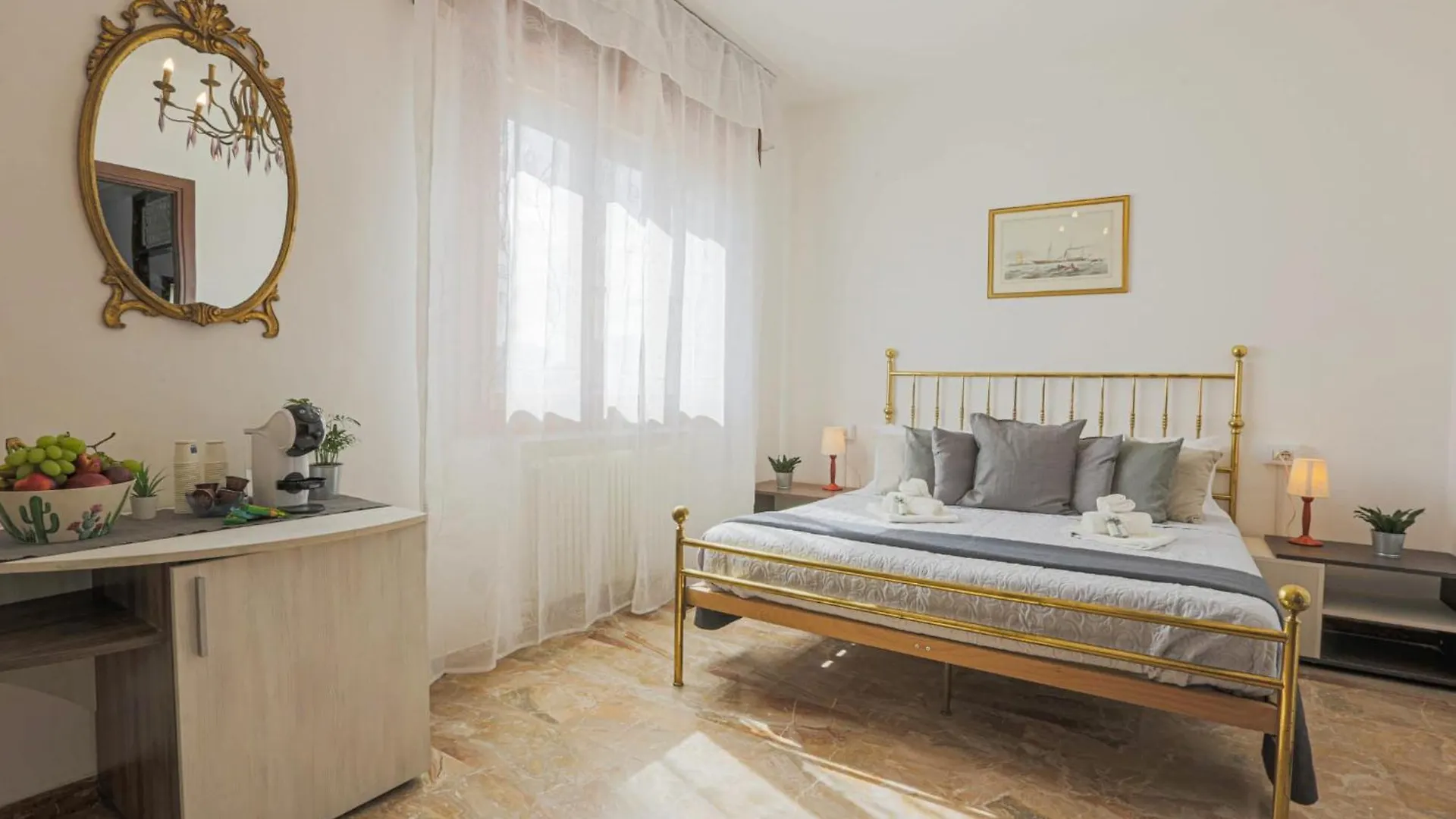 Suite Le Barche Mestre Italy
